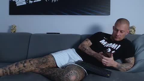 Snapshot of calvinhunt69 chatting on February 2025 09:52:01 AM Calvin online show from February 2025 09:52:01 AM