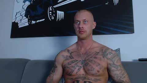 Snapshot of calvinhunt69 chatting on February 2025 09:52:01 PM Calvin online show from February 2025 09:52:01 PM