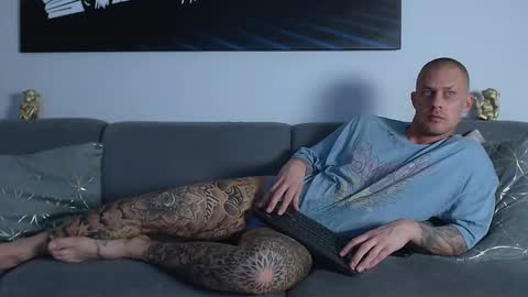 Snapshot of calvinhunt69 chatting on February 2025 09:37:02 PM Calvin online show from February 2025 09:37:02 PM