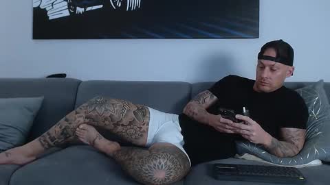 Snapshot of calvinhunt69 chatting on March 2025 06:15:02 AM Calvin online show from March 2025 06:15:02 AM