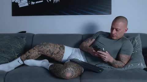 Snapshot of calvinhunt69 chatting on March 2025 05:34:02 PM Calvin online show from March 2025 05:34:02 PM