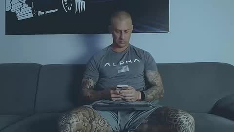 Calvin  online show from February 2026 07:49:01 AM