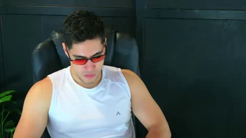 camara110 online show from March 2025 02:47:02 AM