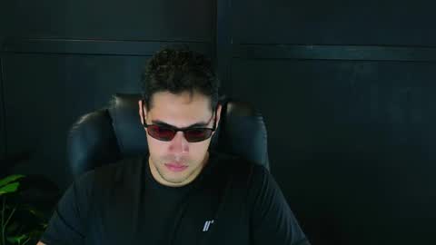 camara110 online show from March 2025 07:11:02 PM