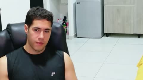Snapshot of camara110 chatting on May 2026 01:55:01 AM camara110 online show from May 2026 01:55:01 AM