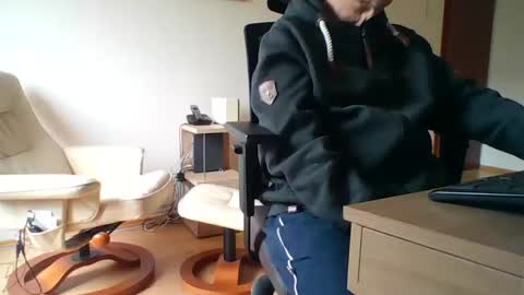 Snapshot of camcologne chatting on January 2025 09:48:01 AM camcologne online show from January 2025 09:48:01 AM