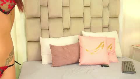 Cameron  online show from April 2026 07:07:01 PM