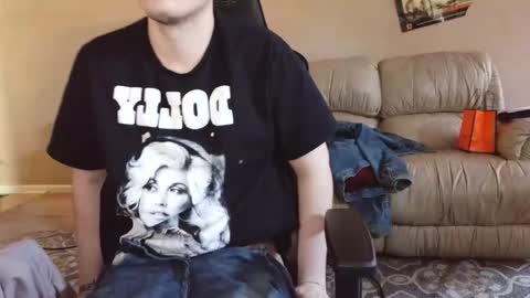 Snapshot of camerondt chatting on December 2025 08:47:02 PM camerondt online show from December 2025 08:47:02 PM