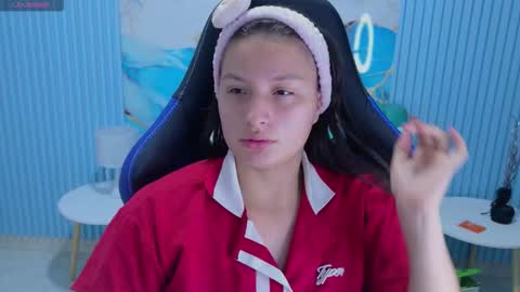 Cami  online show from December 2025 12:20:01 PM