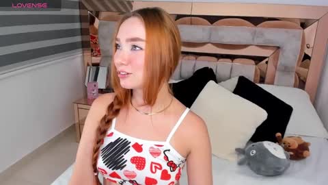 Snapshot of cami_lovers1 chatting on January 2025 12:46:01 AM camii online show from January 2025 12:46:01 AM