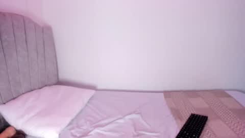camii_sweett2 online show from September 2025 07:19:02 PM