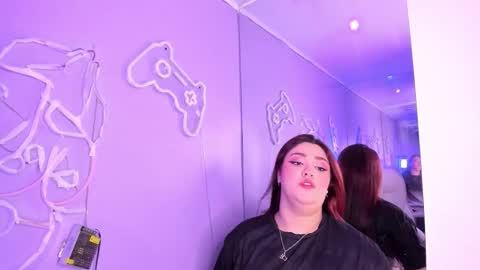 Camila Osorio online show from November 2025 05:08:01 PM