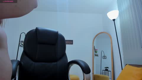 Snapshot of camiilaa1 chatting on December 2024 07:05:01 AM Camila online show from December 2024 07:05:01 AM