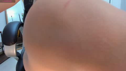 Snapshot of camiilaa1 chatting on January 2025 05:13:01 AM Camila online show from January 2025 05:13:01 AM