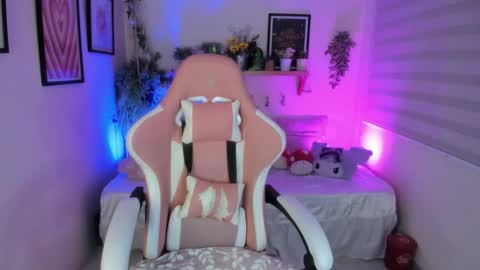 camila online show from December 2025 02:38:01 AM