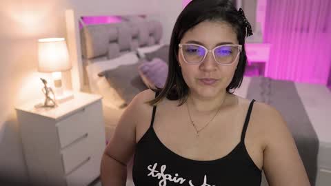 Camila buitrago online show from January 2025 03:08:01 AM