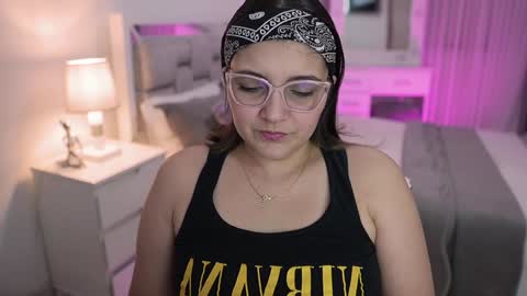 Camila buitrago online show from January 2025 12:59:01 AM