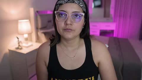 Camila buitrago online show from January 2025 04:02:01 AM