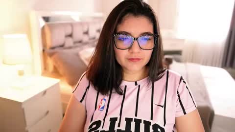 Camila buitrago online show from October 2025 04:02:02 PM