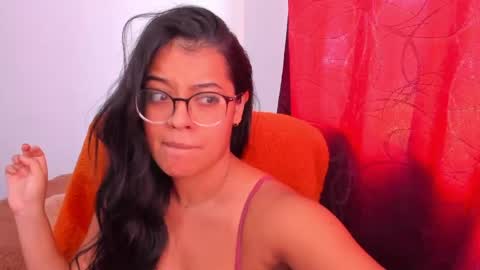 Snapshot of camila_bustamante_ chatting on May 2026 05:54:02 PM camila_bustamante_ online show from May 2026 05:54:02 PM