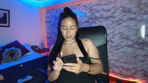 Snapshot of camila_iroose chatting on February 2026 02:15:02 AM Camila Roose online show from February 2026 02:15:02 AM