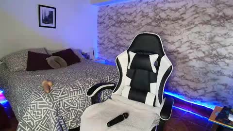 Snapshot of camila_iroose chatting on February 2026 09:05:02 PM Camila Roose online show from February 2026 09:05:02 PM