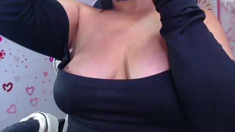 Snapshot of camila_pandora_ch chatting on March 2025 01:46:01 PM Cami online show from March 2025 01:46:01 PM