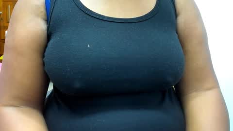 Camila online show from September 2025 03:44:01 AM