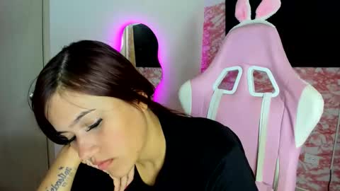 Snapshot of camila_tremenda chatting on June 2026 09:20:01 PM camila_tremenda online show from June 2026 09:20:01 PM