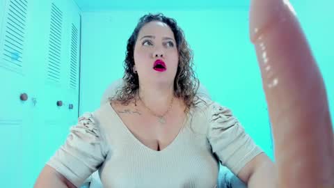 Snapshot of camilaa_foxxx chatting on February 2025 06:16:01 PM camilaa foxxx online show from February 2025 06:16:01 PM