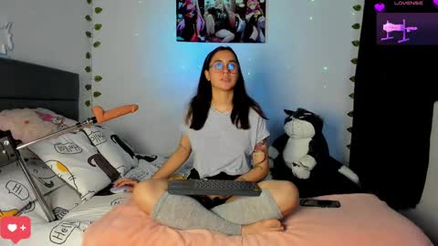 Snapshot of camilaalee chatting on March 2025 01:12:01 AM CAMILAA LEE online show from March 2025 01:12:01 AM