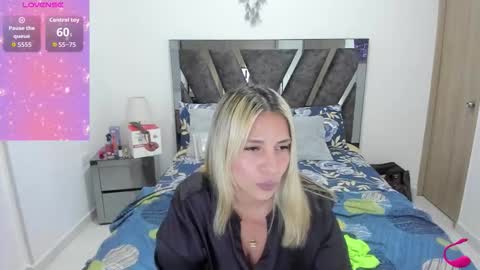 Snapshot of camilabliss chatting on November 2025 08:03:01 PM Camila online show from November 2025 08:03:01 PM