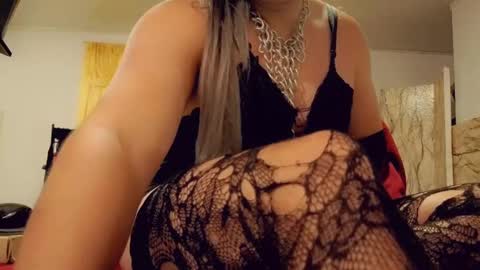 camila online show from November 2025 10:31:01 PM