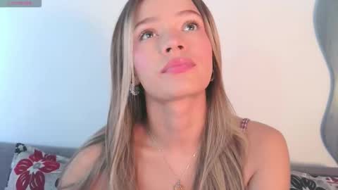 Camila Monroee  online show from December 2025 03:31:01 PM