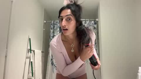 Snapshot of camiliakxoxo chatting on January 2026 12:31:01 PM camiliakxoxo online show from January 2026 12:31:01 PM