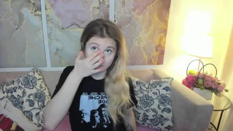 camilladreamer online show from May 2026 12:45:02 PM