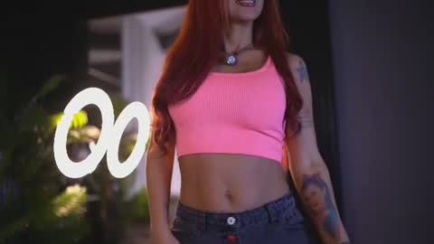 Snapshot of camillastarrx chatting on July 2026 06:43:01 PM CamillaStarrX online show from July 2026 06:43:01 PM