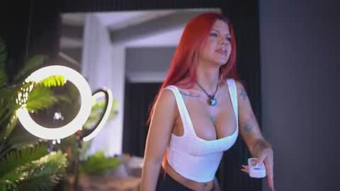 Snapshot of camillastarrx chatting on July 2026 06:43:02 PM CamillaStarrX online show from July 2026 06:43:02 PM