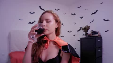 Camille online show from October 2025 02:29:01 AM