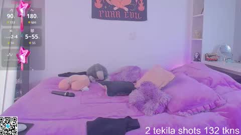 Camille  online show from March 2026 07:53:01 PM