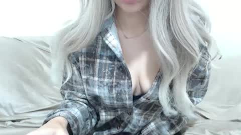 CamilleBunny online show from December 2025 05:05:01 AM