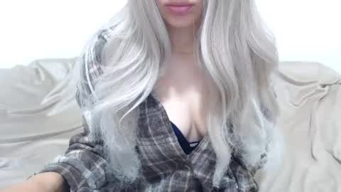 CamilleBunny online show from May 2026 01:02:02 AM