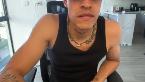 Snapshot of camilo__ chatting on June 2026 08:18:01 PM camilo online show from June 2026 08:18:01 PM