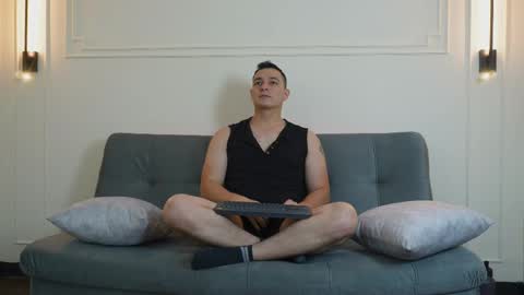 Snapshot of camilo_stark chatting on January 2025 01:17:01 PM Camilo online show from January 2025 01:17:01 PM