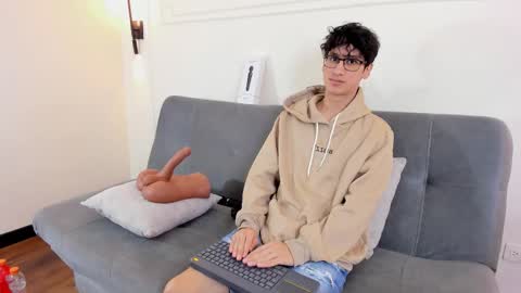 Snapshot of camilo_stark chatting on December 2025 02:49:01 AM Camilo online show from December 2025 02:49:01 AM