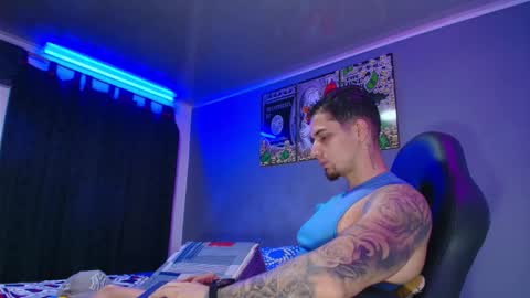 Snapshot of camiloalvarezzz3 chatting on January 2026 04:32:02 PM CAMILO online show from January 2026 04:32:02 PM