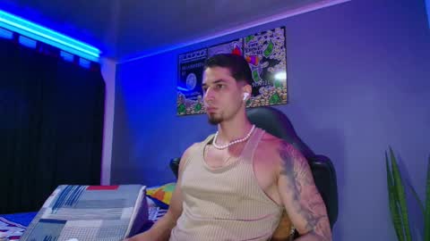 Snapshot of camiloalvarezzz3 chatting on January 2026 02:55:02 PM CAMILO online show from January 2026 02:55:02 PM