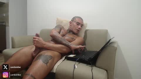 Snapshot of camiloinlive chatting on October 2025 11:57:01 PM camiloinlive online show from October 2025 11:57:01 PM