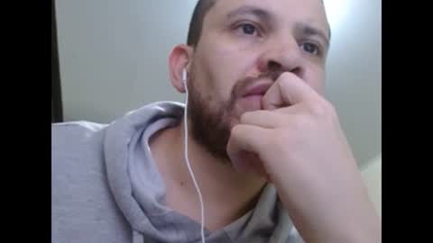 Snapshot of camiloking17 chatting on January 2025 03:09:01 AM camilo online show from January 2025 03:09:01 AM