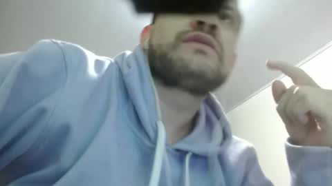 Snapshot of camiloking17 chatting on December 2025 10:47:02 PM camilo online show from December 2025 10:47:02 PM